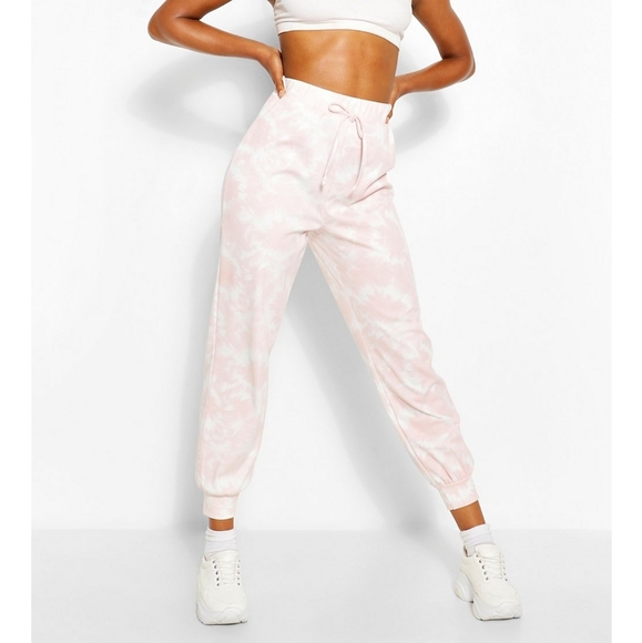 NWT Boohoo Tie Dye Joggers - Picture 1 of 3